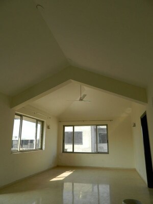 5 BHK Villa For Rent in Unitech The Villas, Sector 33