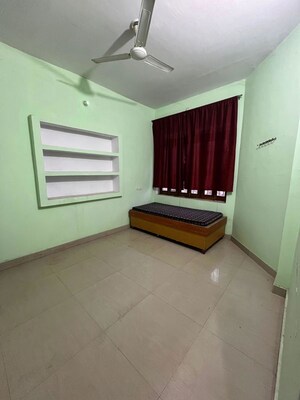 Room in 3 BHK Villa at Bhullanpur – for Rent