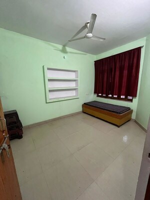 Room in 3 BHK Villa at Bhullanpur – for Rent