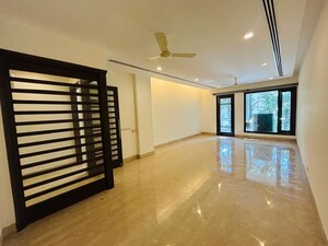 Room in 4 BHK Builder Floor at Vasant Vihar – for Rent