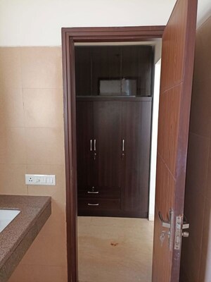 Furnished Amenities in 3 BHK Apartment at Puri Emerald Bay, Sector 104 – for Rent