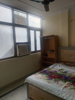 2 BHK Builder Floor For Rent in Savitri Nagar