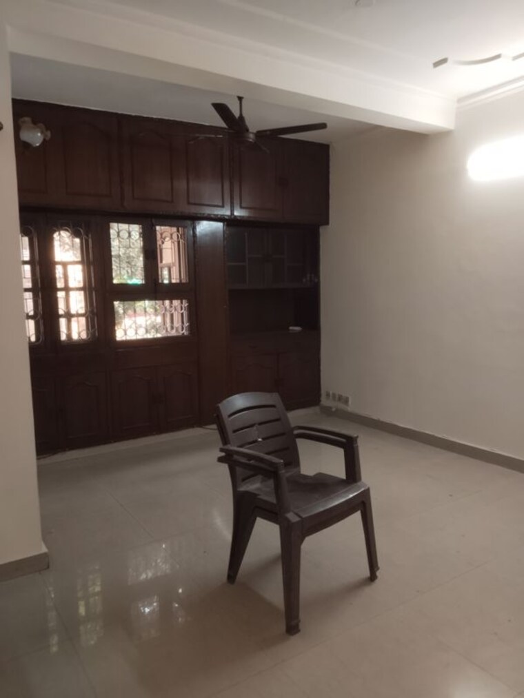 Living Room, sarita vihar  1950 Sq.Ft. Apartment In Sarita Vihar Delhi 10379665