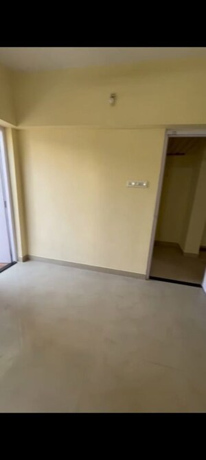 Room in 2 BHK Apartment at Mhada Colony – for Rent