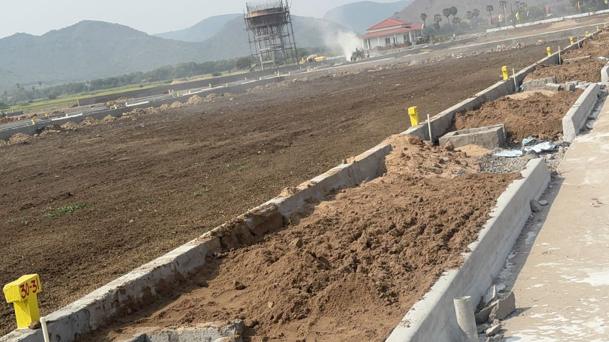 Plot For Sale in Vijayawada One Town