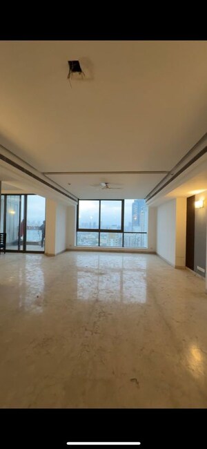 Hall in 3.5 BHK Apartment at M3M Golf Estate, Sector 65 – for Rent
