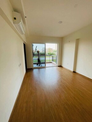 Room in 2 BHK Apartment at Godrej Meridien, Sector 106 – for Rent