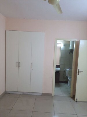 2 BHK Apartment For Rent in Mahindra Aura, Sector 110a