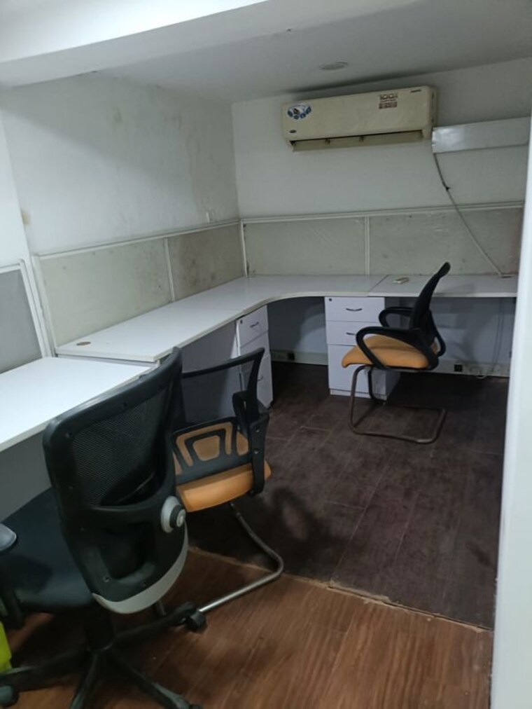 Team Area, sector 2 Commercial Office Space 2000 Sq.Ft. In Sector 2 Noida 10379760