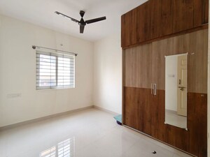 Room in 2 BHK Builder Floor at Hsr Layout – for Rent