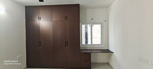 Room in 3 BHK Apartment at Rajapushpa Provincia, Narsingi – for Rent
