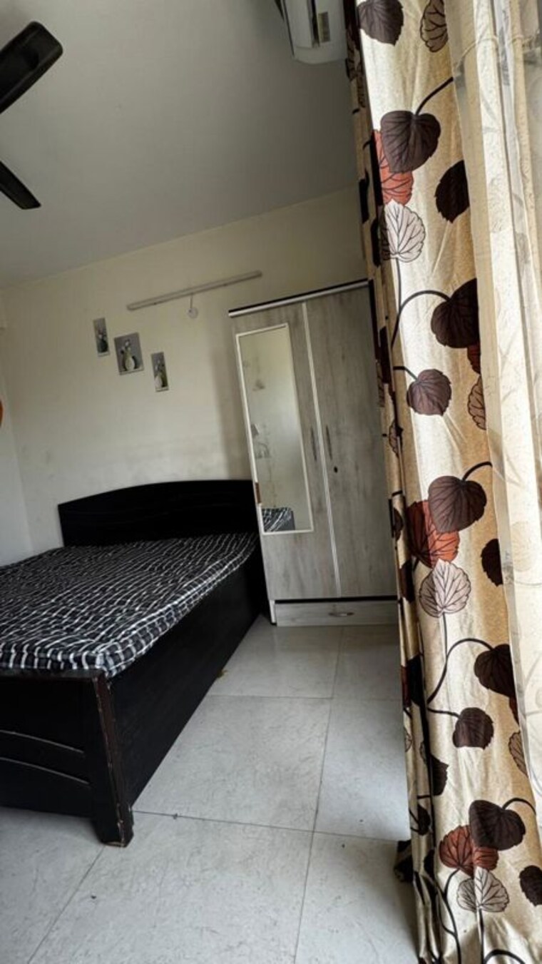 Bathroom, signature-the-serenas 2 Bedroom 583 Sq.Ft. Apartment In Sohna Sector 36 Gurgaon 10379770