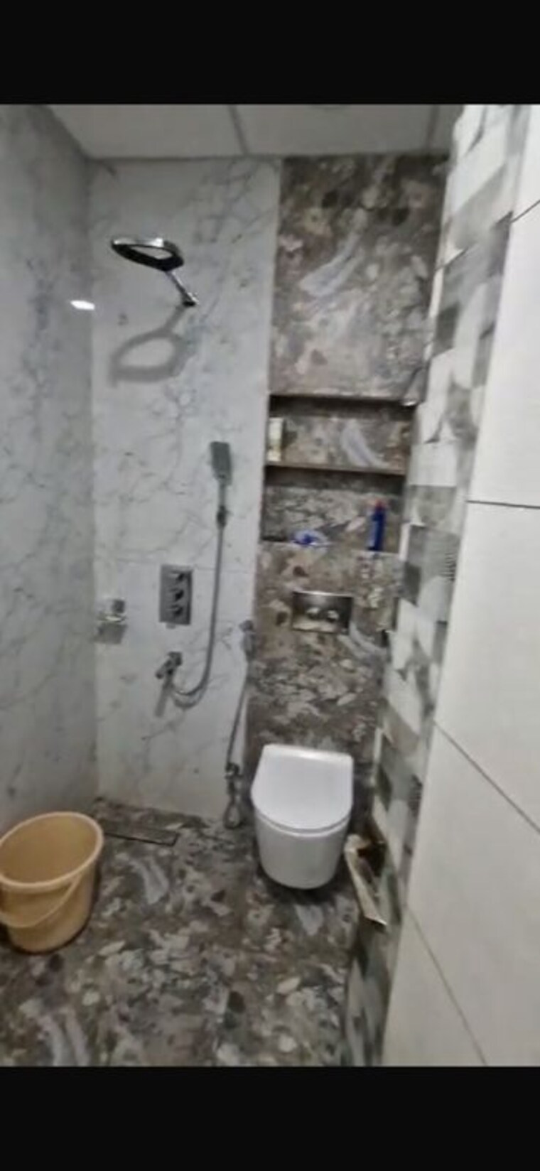 Bathroom, sector 39 5 Bedroom 250 Sq.Mt. Villa In Sector 39 Noida 10379776
