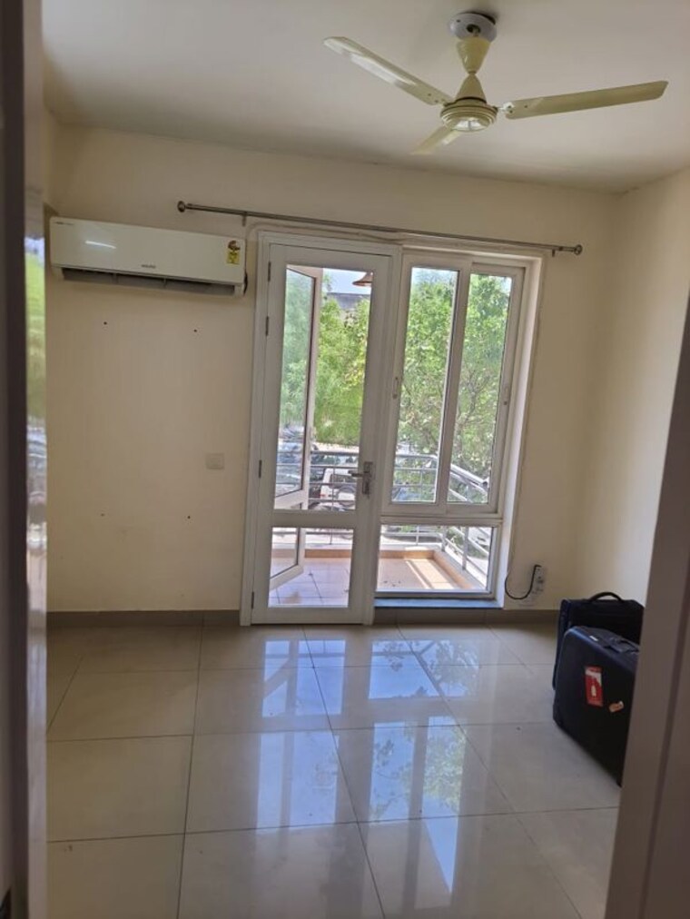 Room, mahindra-aura 2 Bedroom 990 Sq.Ft. Apartment In Sector 110a Gurgaon 10379762