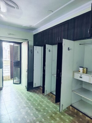 Building Lobby in 1 BHK Apartment at Udaigiri Apartments, Sector 34 – for Rent