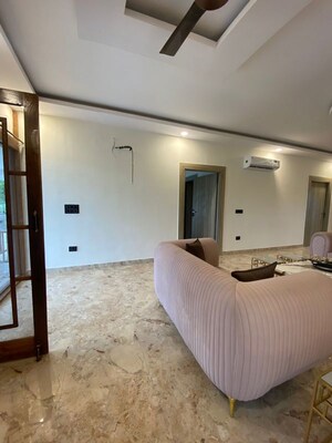 Bathroom in 6 BHK Villa at Sector 39 – for Sale