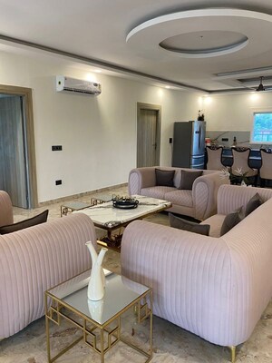 Living Room in 6 BHK Villa at Sector 39 – for Sale