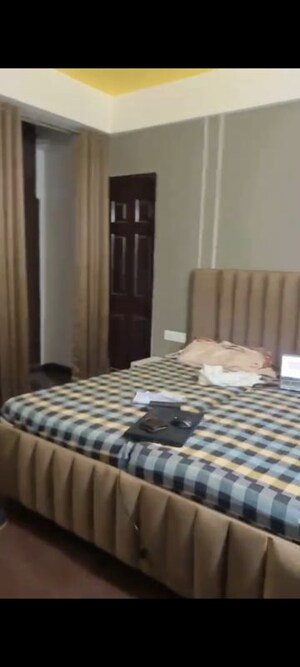 Bedroom in 2.5 BHK Apartment at Ajnara Integrity, Raj Nagar Extension – for Rent