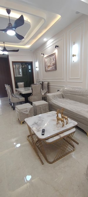 Living Room in 3 BHK Builder Floor at Laxman Chowk – for Rent