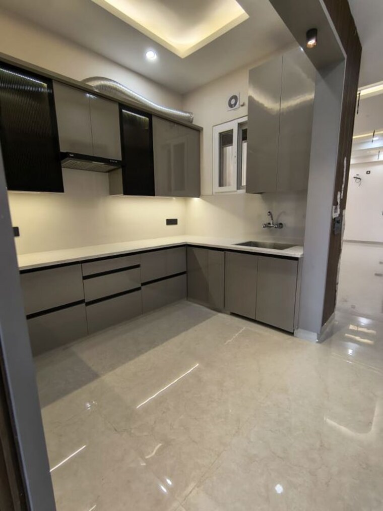 Kitchen, laxman chowk 3 Bedroom 1500 Sq.Ft. Builder Floor In Laxman Chowk Dehradun 10379817