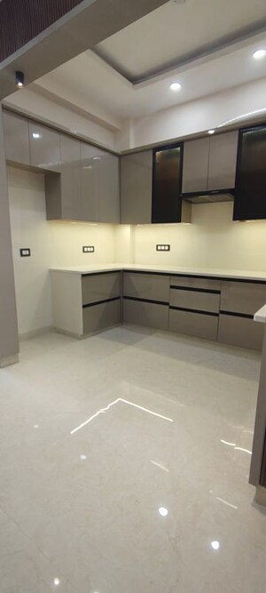 Kitchen in 3 BHK Builder Floor at Laxman Chowk – for Rent