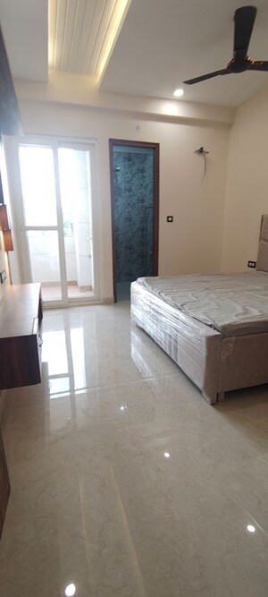 Bedroom in 3 BHK Builder Floor at Laxman Chowk – for Rent