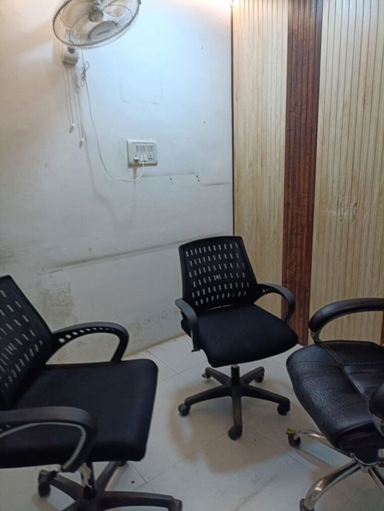 Team Area, sector 6 Commercial Office Space 2000 Sq.Ft. In Sector 6 Noida 10379827