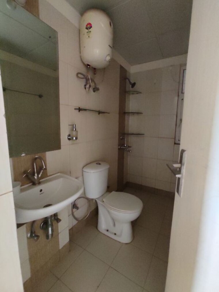 Bathroom, mahindra-aura 2.5 Bedroom 1198 Sq.Ft. Apartment In Sector 110a Gurgaon 10379801