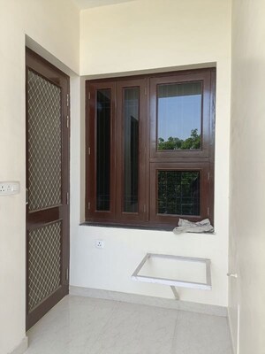 Room in 3 BHK Builder Floor at Vardhman Nagar – for Rent