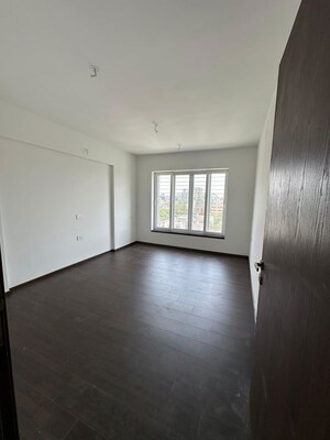 Room in 3 BHK Apartment at Primespace The Address, Aundh – for Rent
