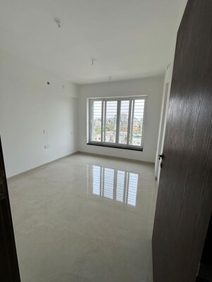 Room in 3 BHK Apartment at Primespace The Address, Aundh – for Rent
