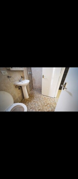 Furnished Amenities in 2.5 BHK Apartment at Galaxy North Avenue ll, Gaur City 2 – for Sale