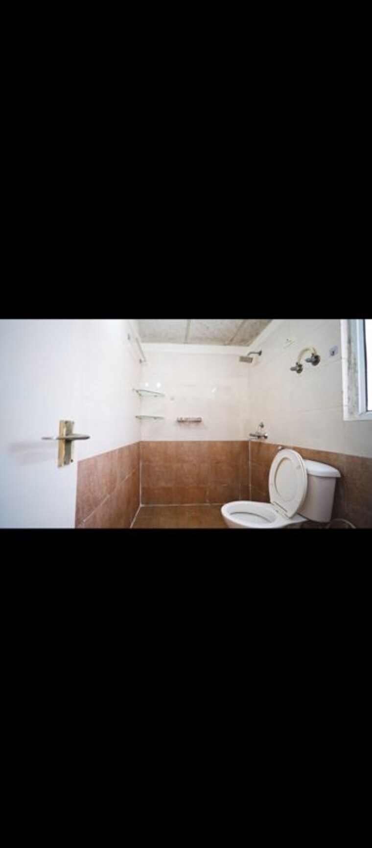 Bathroom, galaxy-north-avenue-ll 2.5 Bedroom 1175 Sq.Ft. Apartment In Gaur City 2 Greater Noida 10379848
