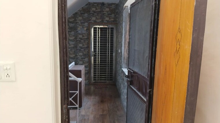 Bathroom, sector 2 dwarka 3 Bedroom 1800 Sq.Ft. Apartment In Sector 2 Dwarka Delhi 10379860