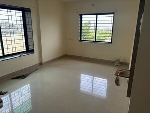 Room in 3 BHK Apartment at Green Planet Society, Omkar Nagar – for Rent