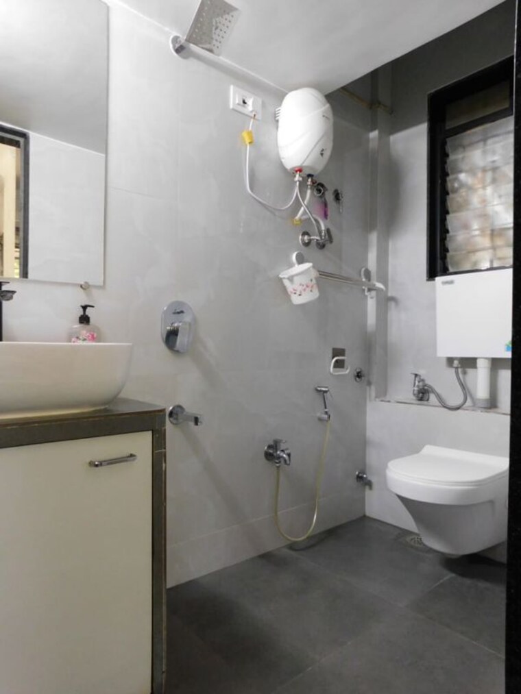 Bathroom, bobby-pathak-avenue 2 Bedroom 780 Sq.Ft. Apartment In Dahisar East Mumbai 10379879