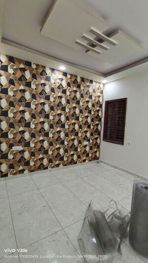 Bedroom in 2 BHK Independent House at Jankipuram – for Sale