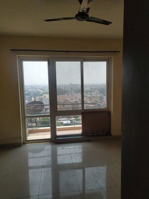 Room in 2.5 BHK Apartment at Mahindra Aura, Sector 110a – for Sale