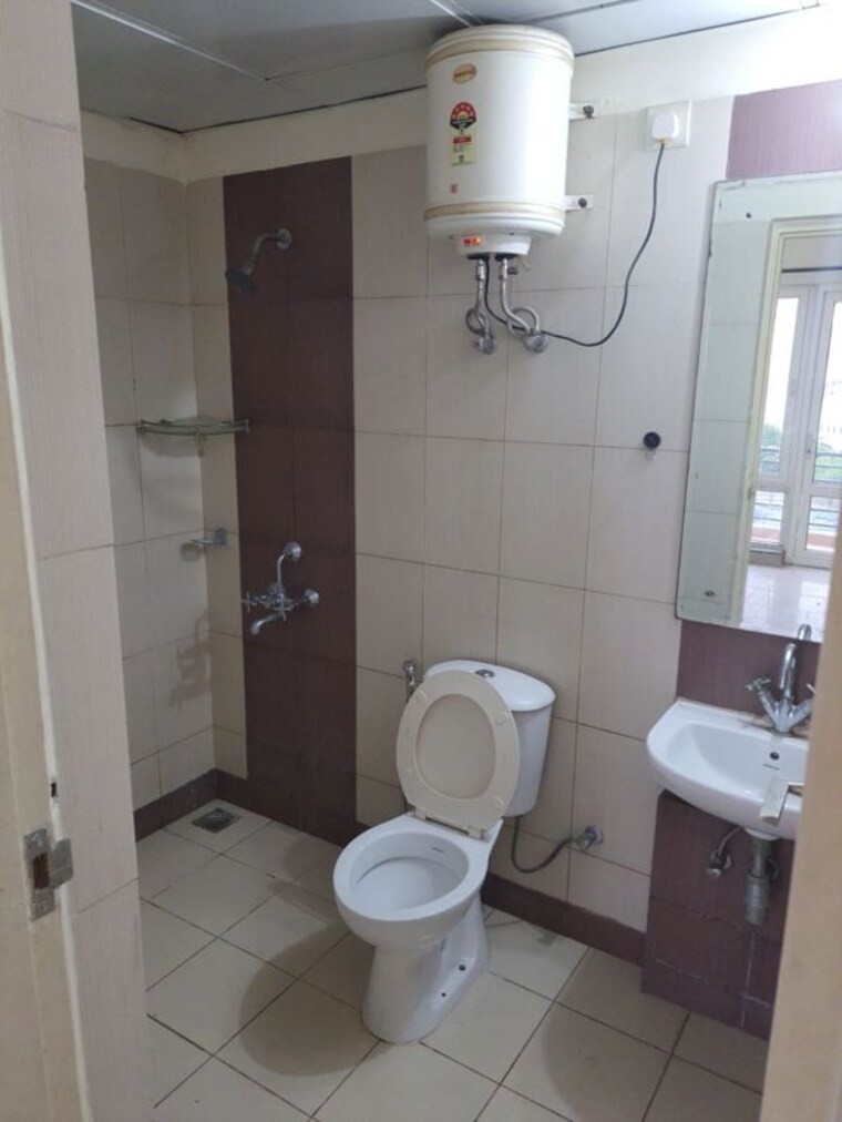 Bathroom, mahindra-aura 3 Bedroom 1407 Sq.Ft. Apartment In Sector 110a Gurgaon 10379949
