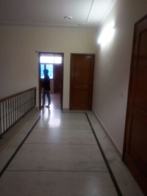 Room in 6+ BHK Independent House at Sector 36 – for Sale