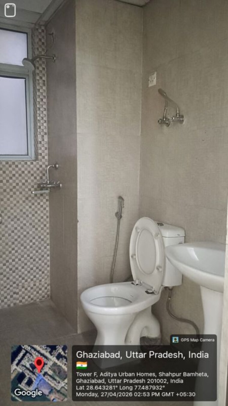 Bathroom, aditya-urban-homes 2 Bedroom 840 Sq.Ft. Apartment In Shahpur Bamheta Ghaziabad 10379970