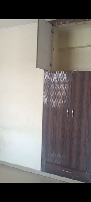 2 BHK Apartment For Rent in High End Paradise II, Raj Nagar Extension