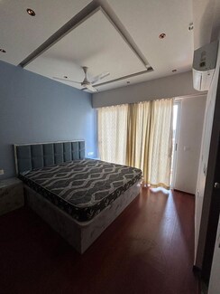 3 BHK + Pooja Room Apartment For Rent in Magarpatta City Roystonea