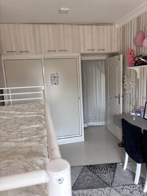 Team Area in 3 BHK Apartment at K Raheja Raheja Residency, Malad East – for Rent
