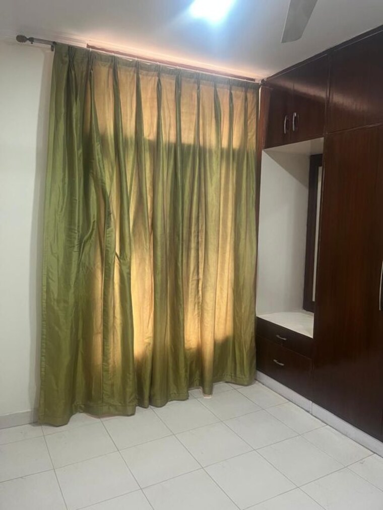 undefined, sector 50 5 Bedroom 250 Sq.Mt. Independent House In Sector 50 Noida 10380062