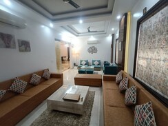 4 BHK + Servant Room Builder Floor For Rent in South City 1