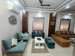 Living Room in 4 BHK Builder Floor at South City 1 – for Rent