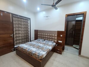 Bedroom in 4 BHK Builder Floor at South City 1 – for Rent