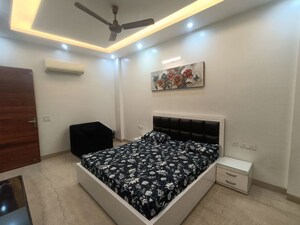 Bedroom in 4 BHK Builder Floor at South City 1 – for Rent