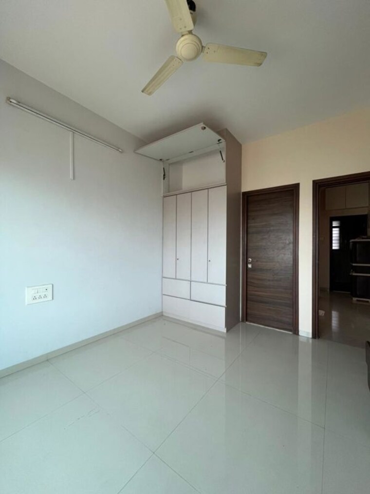 Room, romell-aether 3 Bedroom 1250 Sq.Ft. Apartment In Goregaon East Mumbai 10380069